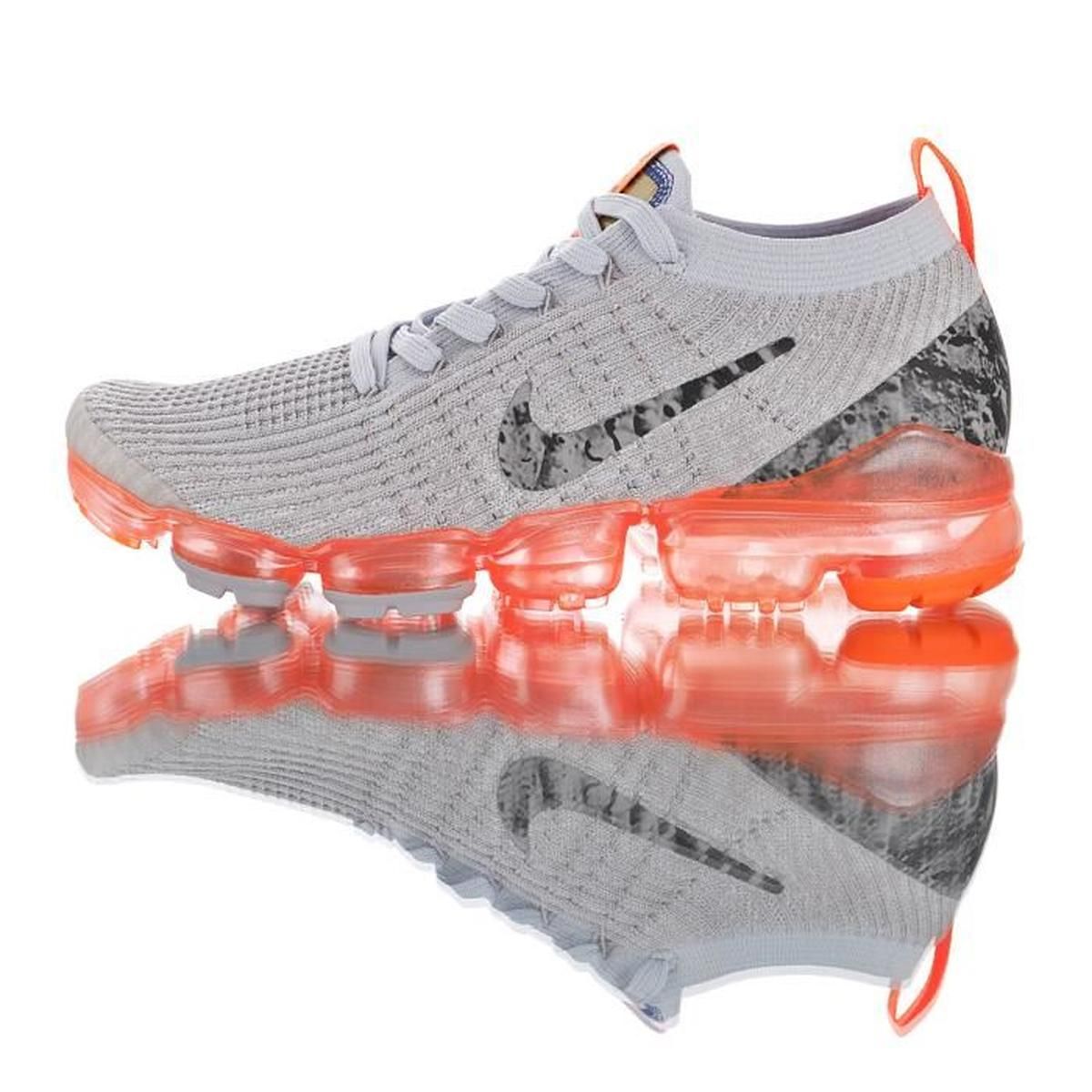 vapormax grise et rouge